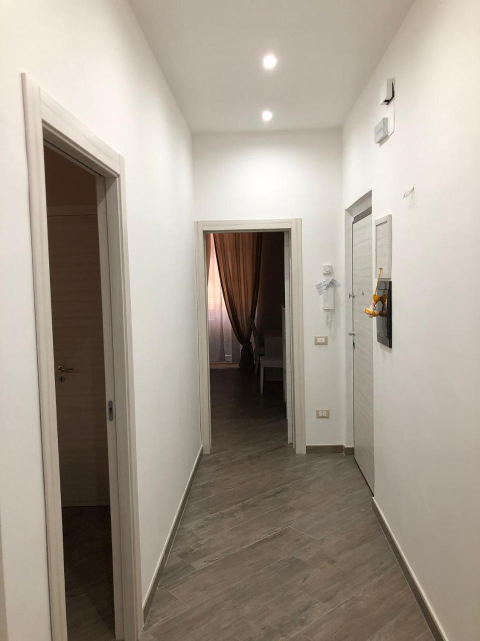 Elena Rooms Taranto Eksteriør billede