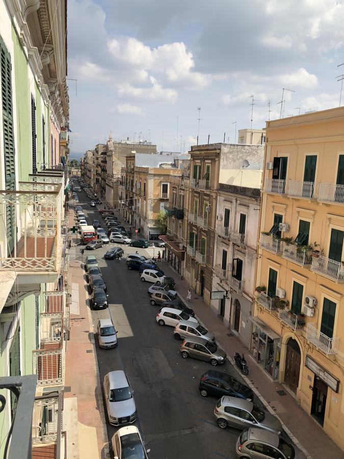 Elena Rooms Taranto Eksteriør billede
