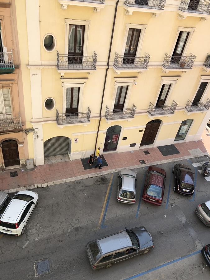 Elena Rooms Taranto Eksteriør billede
